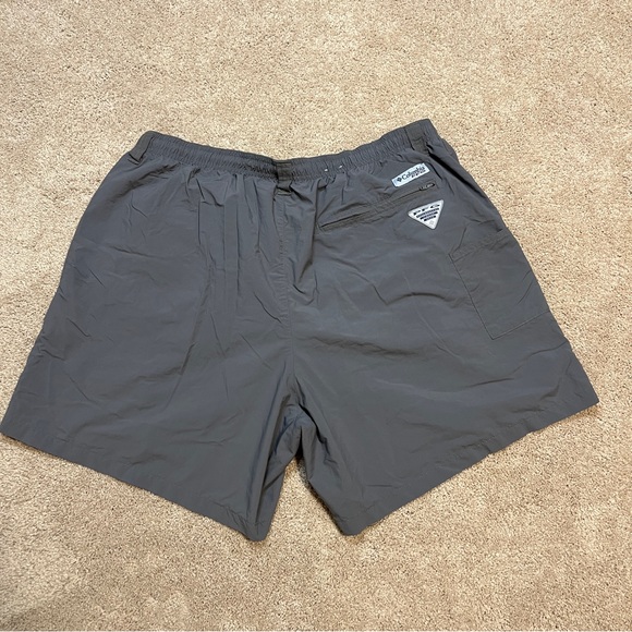 Men’s XL Columbia Swimming Trunks - Picture 2 of 10
